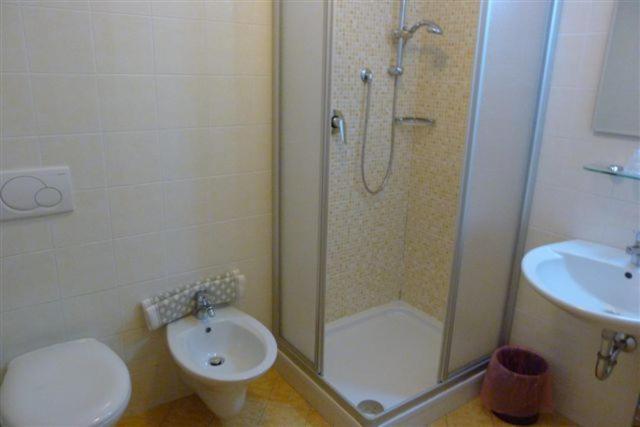 Garni Cremona Bed & Breakfast Бресаноне Стая снимка