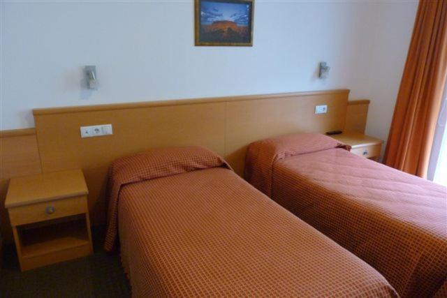 Garni Cremona Bed & Breakfast Бресаноне Стая снимка